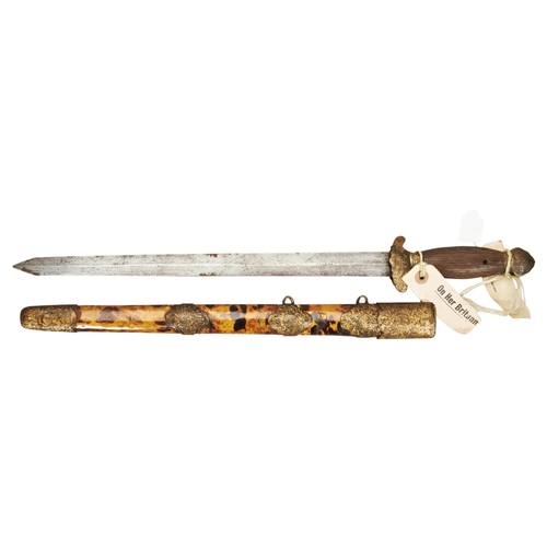 2165 - A CHINESE SWORD, 19TH CENTURY, WITH PLAIN STEEL BLADE, brass mounted wooden hilt, with tortoiseshell... 