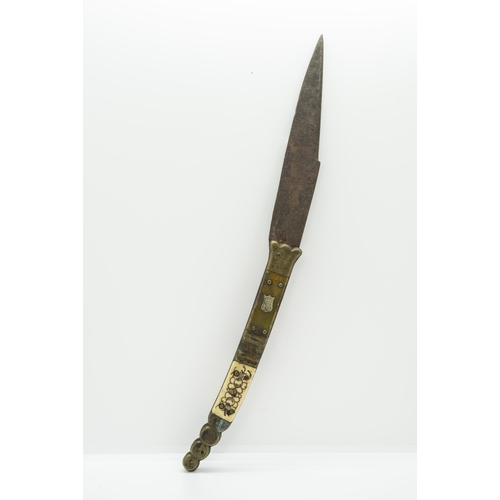 727 - A SPANISH NAVAJA, THE CASE WITH HORN AND BONE PANELS. (AF)18 cms folded