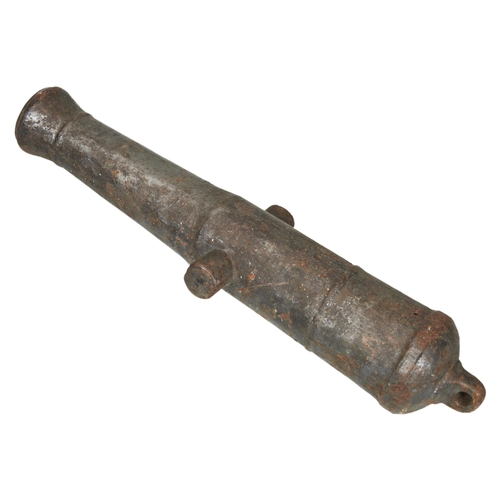 762 - A CAST IRON SIGNAL CANNON OF PLAIN FORM, 20TH CENTURY.56cms long