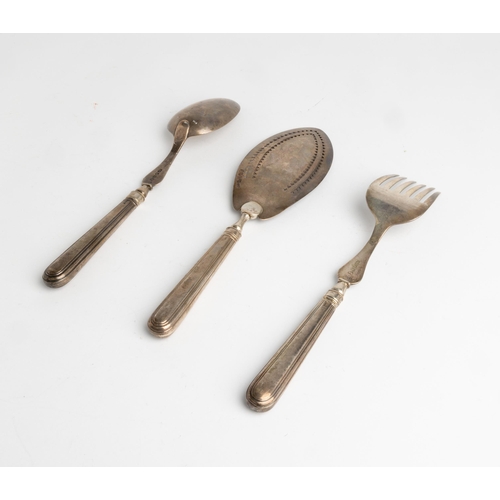 408 - A PAIR OF OLD ENGLISH THREAD SALAD SERVERS, LONDON 1801 Together with a fish slice, London 1796.28 c... 