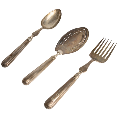 408 - A PAIR OF OLD ENGLISH THREAD SALAD SERVERS, LONDON 1801 Together with a fish slice, London 1796.28 c... 