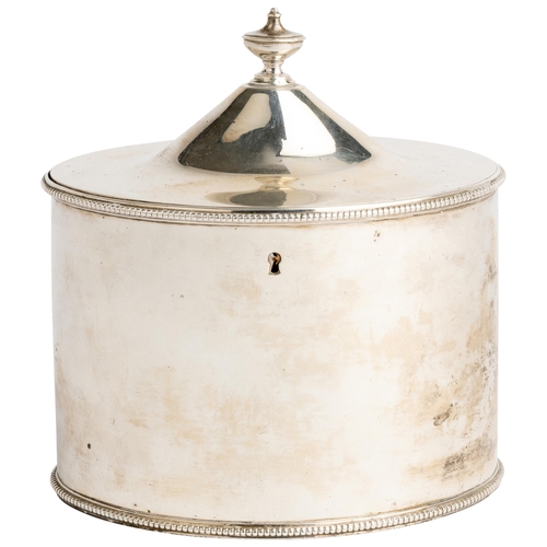 440 - AN GEORGIAN OVAL LOCKABLE TEA CADDY, LONDON 1785 With a hinged lid and bead bands of bead to the rim... 