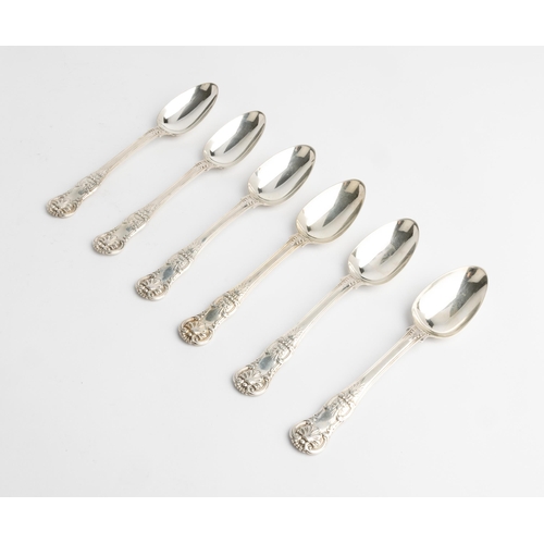 586 - SIX GEORGE IV QUEENS PATTERN DESSERT SPOON, DUBLIN 1829.18 cm.370 g.