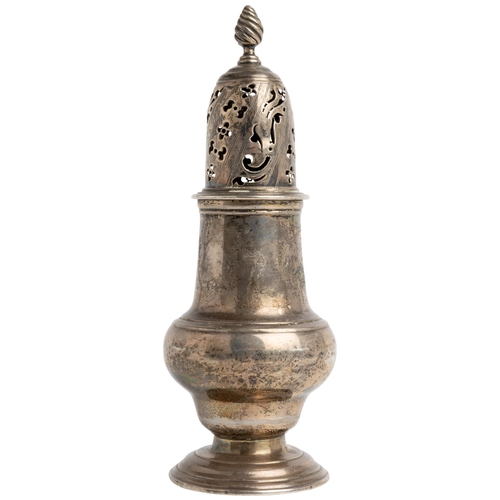 508 - A BALUSTER SHAPE SUGAR CASTER, LONDON 176519 cm.209 g.