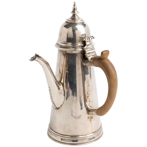 511 - A QUEEN ANNE STYLE COFFEE POT, BRITANNIA STANDARD, LONDON 190623 cm.595 g.