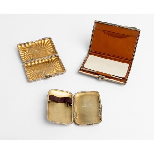 523 - A BRIGHT CUT OBLONG PURSE WITH AIDE MEMIORE AND PENCIL, BIRMINGHAM 1898 Together with two cigarette ... 