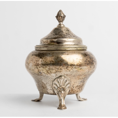 367 - A BALUSTER SHAPE LIDDED SUGAR BOX, PORTUGUESE C.184017 cm.483 g.