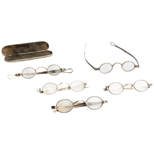 532 - A PAIR OF GEORGIAN SPECTACLES IN A CASE, LONDON 1836 Together with four similar pairs all C.1800-184... 