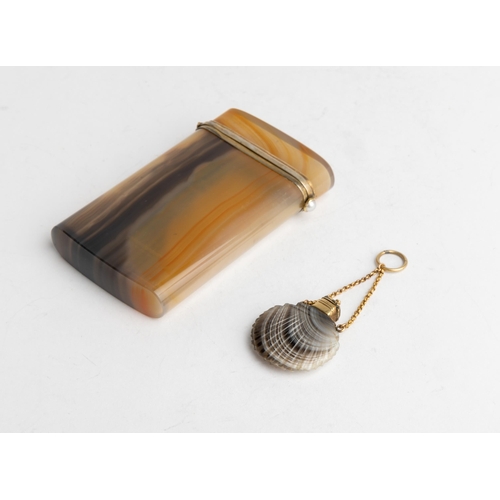 374 - A SILVER-GILT MOUNTED CARVED AGATE CIGARETTE BOX, C.1910 Together with a small gold mounted carved a... 