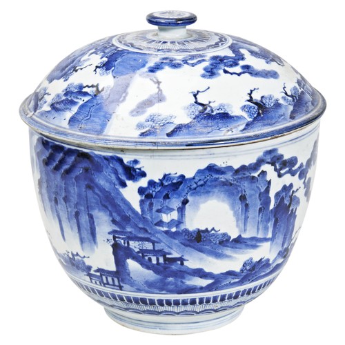 2194 - A LARGE JAPANESE ARITA BLUE AND WHITE COVERED BOWLEDO PERIOD, CIRCA 168030cm diam