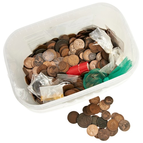 310 - A LARGE QUANTITY OF VICTORIAN, GEORGIAN AND LATER MOSTLY BRITISH COPPER COINAGE. A lot.