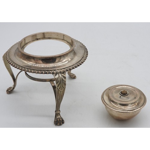 550 - A GEORGIAN SILVER BURNER STAND, the frame with an incorporated burner with a gadrooned edge, raised ... 