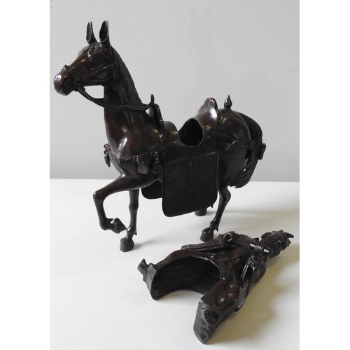 273 - A CAST BRONZE FIGURE OF SHOULAO ON HORSEBACK, 19TH/20TH CENTURY, the robed Shoulao figure modelled h... 