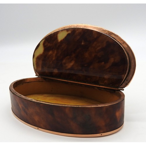 683 - A GEORGE III GOLD MOUNTED TORTOISESHELL SNUFF BOX, CIRCA 1790, oval form, the hinged lid inset with ... 