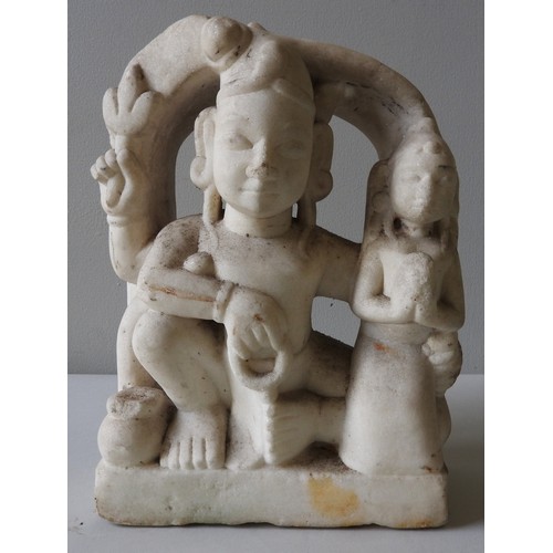 621 - AN INDIAN CARVED MARBLE GROUP POSSIBLY DEPICTING UMA-MAHESHVARA, 19TH CENTURY OR LATER.26 cms