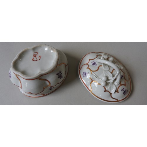 358 - A GROUP OF MIXED 18TH & 19TH CENTURY PORCELAIN ITEMS, the lot includes a covered Meissen pitcher... 