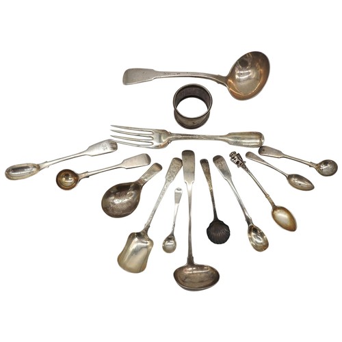 531 - A MIXED GROUP OF SILVER WARE, the lot including a napkin ring, two sauce ladles, fork and a quantity... 