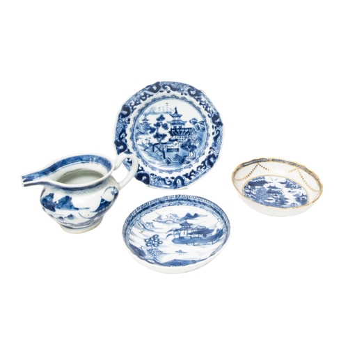 196 - A VARIED COLLECTION OF CHINESE EXPORT BLUE & WHITE PORCELAIN WARE, 18TH/19TH CENTURY, the lot in... 