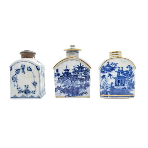 197 - A MIXED GROUP OF EIGHT PORCELAIN TEA CADDIES, 18TH/19TH CENTURY, including two Imari pattern caddies... 