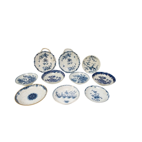 328 - A QUANTITY OF MAINLY WORCESTER PORCELAINMid 18th century