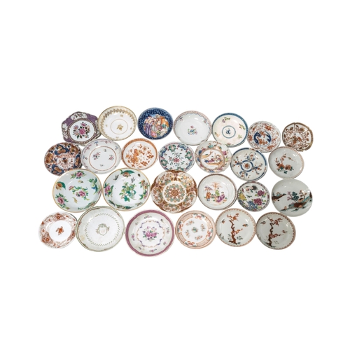 205 - A LARGE COLLECTION OF CHINESE EXPORT PORCELAIN TEABOWLS, SAUCERS AND CUPSQING DYNASTY, MOSTLY 18TH C... 