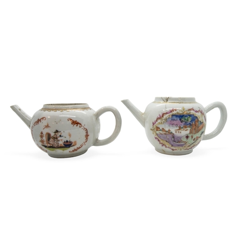 207 - A GROUP OF TWEVLE CHINESE EXPORT PORCELAIN TEAPOTSQING DYNASTY, 18TH / 19TH CENTURYlargest, 11.5cm, ... 