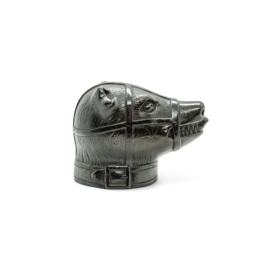 527 - A BASALT BEAR STIRRUP CUPEarly 19th century, 14cms