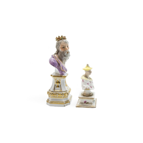 362 - A MEISSEN MINIATURE BUST OF NEPTUNELate 18th/19th century, 8.5cms high, together with a chinoiserie ... 