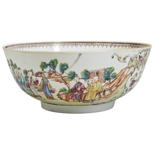 151 - A RARE CHINESE FAMILLE ROSE 'EROTIC SUBJECT' BOWLQIANLONG PERIOD (1736-1795)the exterior painted wit... 