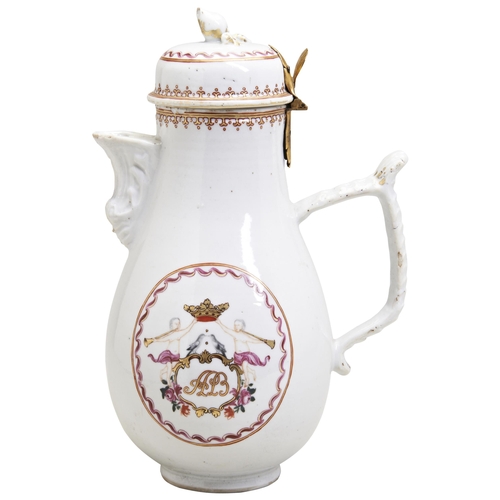 183 - A CHINESE EXPORT PORCELAIN FAMILLE ROSE COFFEE POT AND COVERQING DYNASTY, 18TH CENTURYwith gilt-meta... 