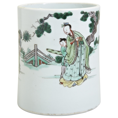 219 - A GOOD FAMILLE VERTE BRUSHPOT KANGXI PERIOD (1662-1722)清康熙 五彩携琴访友笔筒the cylindrical sides painted wit... 