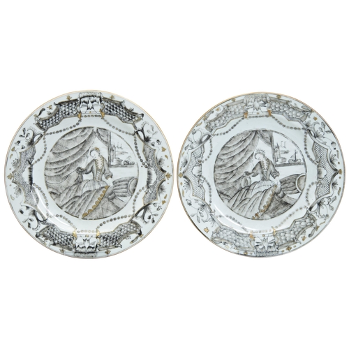 70 - A PAIR OF CHINESE EXPORT GRISAILLE-DECORATED 'EUROPEAN-SUBJECT' DISHESQIANLONG PERIOD (1736-1795)eac... 