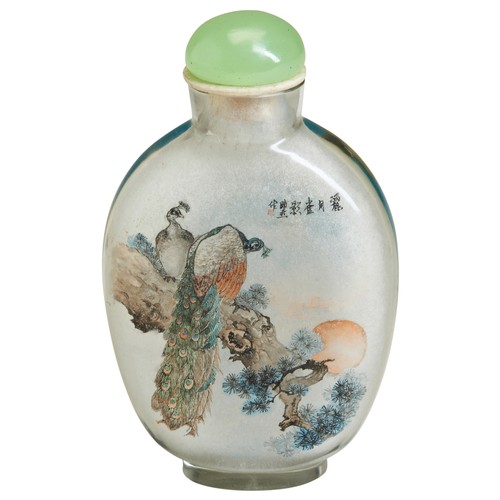 274 - A CHINESE INSIDE GLASS PAINTED SNUFF BOTTLE the reverse with a blue ground fan painted with two orio... 