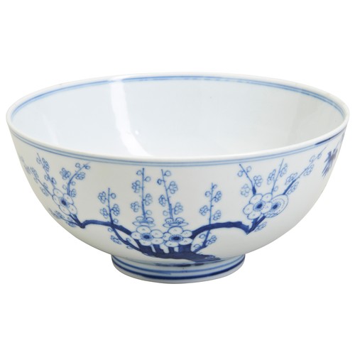 92 - A BLUE AND WHITE 'THREE FRIENDS OF WINTER' BOWLGUANGXU SIX CHARACTER MARK AND PERIOD清光绪 青花岁寒三友碗 pain... 