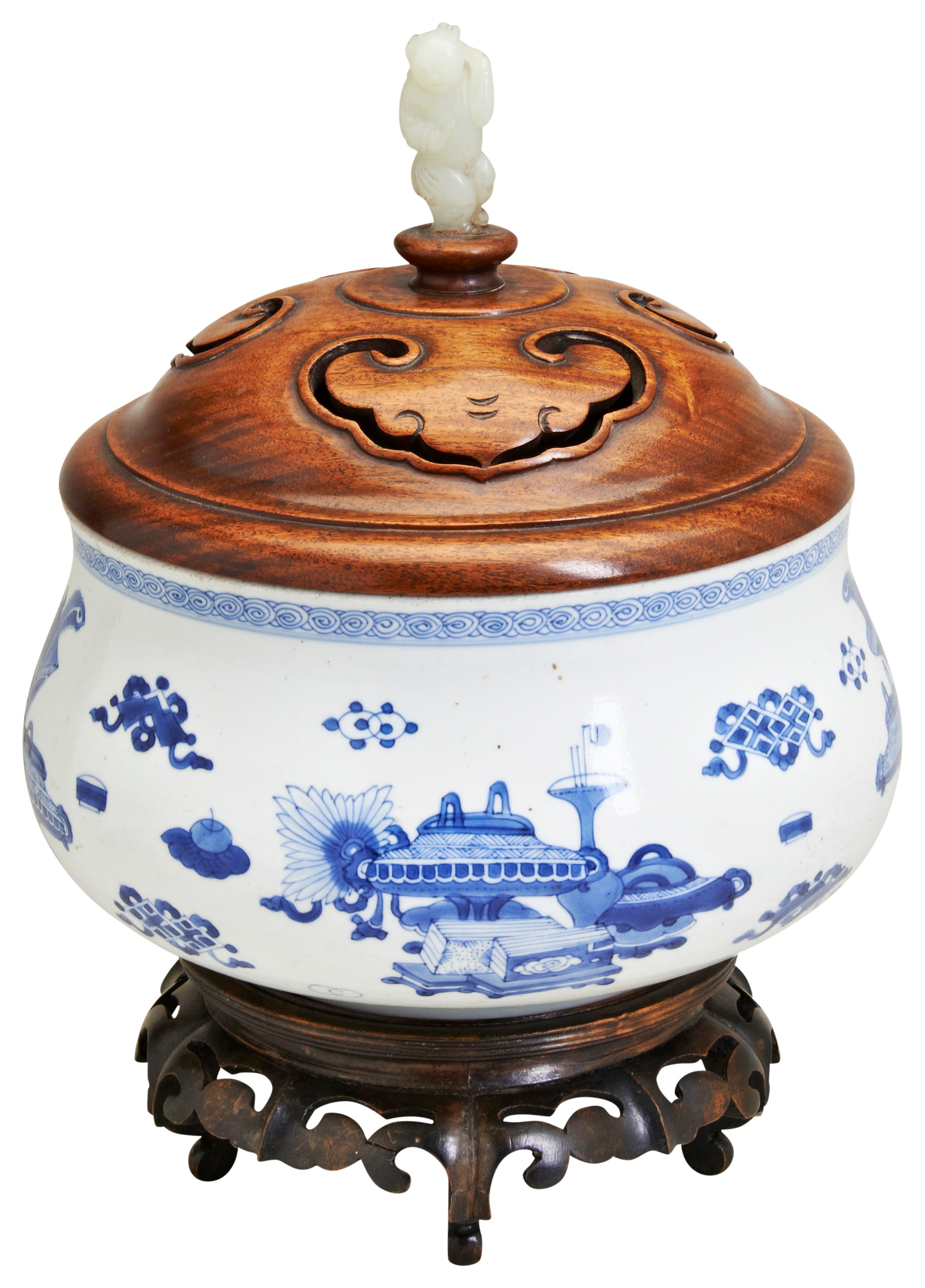 A BLUE AND WHITE 'HUNDRED-ANTIQUES' CENSERKANGXI PERIOD (1662-1722 