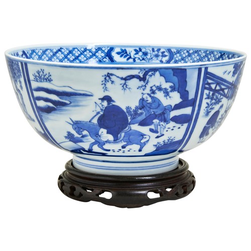 94 - A BLUE AND WHITE BOWL QING DYNASTY, 19TH CENTURY painted in underglaze cobalt blue to the exterior w... 