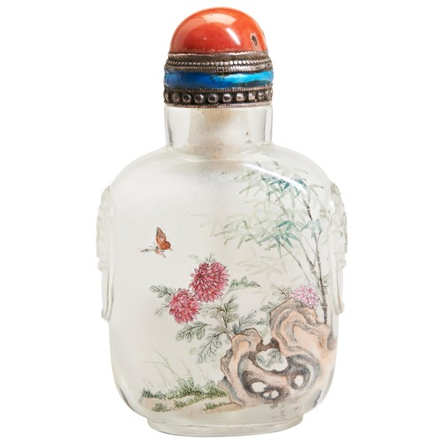 263 - A CHINESE REVERSE PAINTED GLASS SNUFF BOTTLE 20TH CENTURY depicting a garden scene with butterfly, d... 