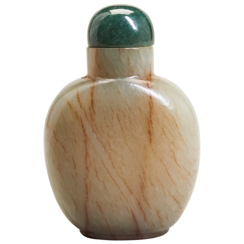 268 - A MOTTLED-CELADON JADE SNUFF BOTTLE AND STOPPER19TH/20TH CENTURY a celadon jade snuff bottle with a ... 