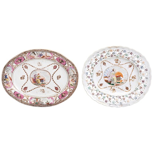 186 - TWO CHINESE PORCELAIN DISHES WITH EUROPEAN SUBJECTS QING DYNASTY (1644-1912) Oval shaped dishes with... 