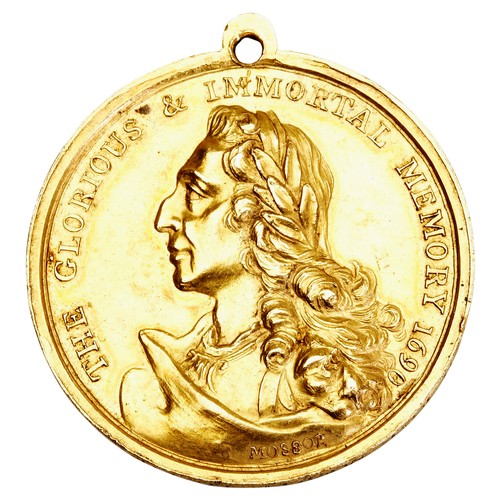 AN IRISH ORANGE ORDER GOLD MEDAL COMMEMORATING THE CENTENARY OF THE GLORIOUS REVOLUTION , MOSSOP DUBLIN, C.1789. A medal generally found only in silver, this is a rare example of a gold medal signed by Dublin medalist William Mossop.