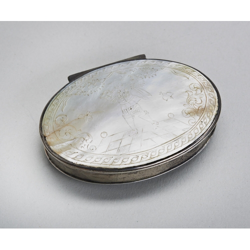 132 - AN OVAL SNUFF BOX WITH MOTHER OF PEARL LID, C.1735. The lid engraved with a figure within swags and ... 