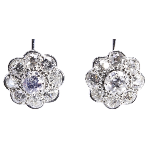 350 - A PAIR OF DIAMOND CLUSTER EARRINGS, CIRCA 1880/1890of flower cluster design, the central old brillia... 