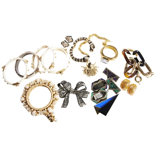 301 - AN ECLECTIC COLLECTION OF COSTUME JEWELLERYINCLUDING A gilded fruit bracelet, marked 'MADE IN FRANCE... 