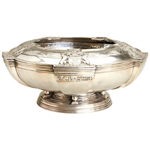 83 - A VERY LARGE ROSE BOWL, OMAR RAMSDEN, LONDON 1933. This large and heavy bowl was commissioned by Lor... 