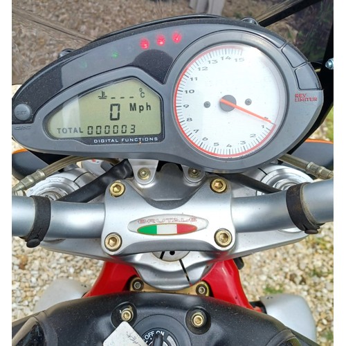 8 - 2006 MV Augusta 910S BrutaleRegistration Number: WX70 HZCFrame Number: ZCGF411AC6V006440Recorded Mil... 