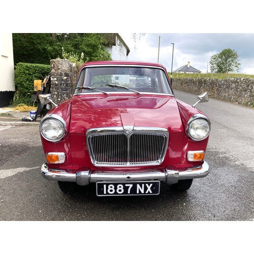 27 - 1959 MG Magnette Mark III Sports SaloonRegistration Number: 1887 NXChassis Number: G1HS15831Mileage:... 