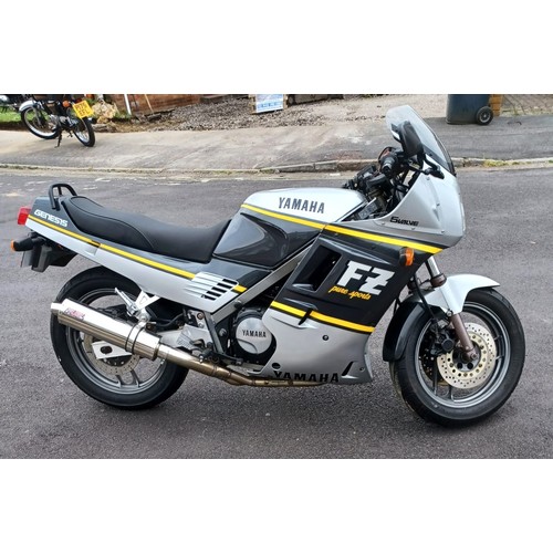 44 - 1988 Yamaha FZ750Registration Number: E174 JHPFrame Number 2MG-006110Engine Number 2MG-006110Produce... 