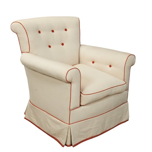 503 - AN UPHOLSTERED ARMCHAIR, 2OTH CENTURY, covered in a beige material with coral coloured buttons and p... 