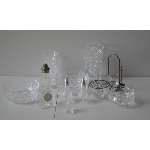 302 - A QUANTITY OF OF GOOD QUALITY CUT GLASSWARE, the lot includes a Waterford fruitbowl, a Stuart fruit ... 