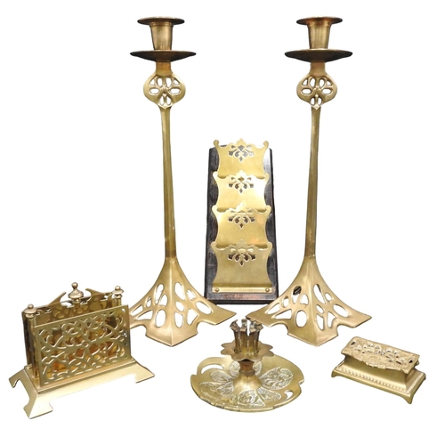 146 - A MIXED GROUP OF VINTAGE BRASS DESK ITEMS, the lot includes a pair of art nouveau candlesticks, a Ge... 
